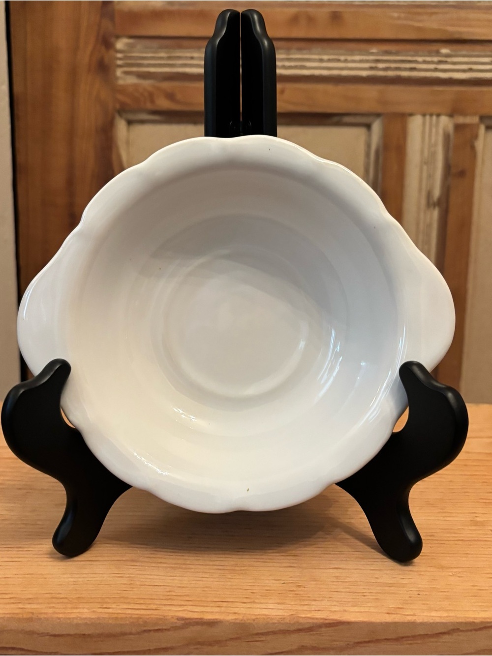 White Scalloped Ceramic/Ironstone Serving Bowl - Classic Home Dining